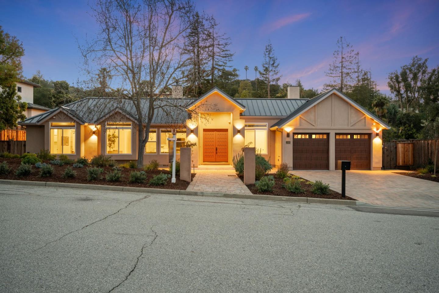13689 Sarahills Drive, Saratoga